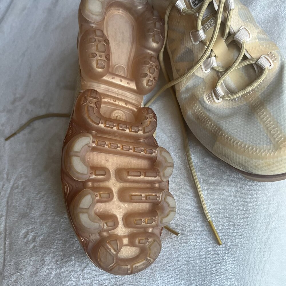 NIke sneakers - Picture 5 of 6